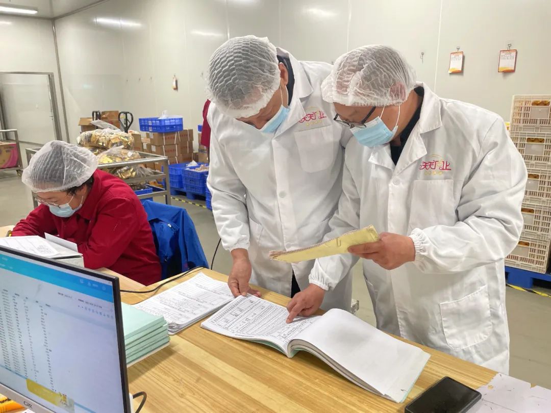 【食品安全】各校工作組及家長代表走進天天向上檢查食品安全工作(圖5)