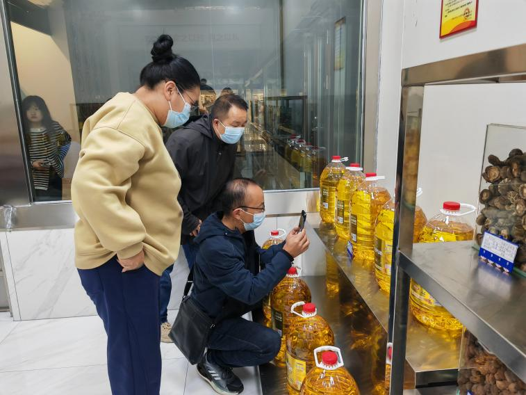 【食品安全】各校工作組及家長代表走進天天向上檢查食品安全工作(圖20)