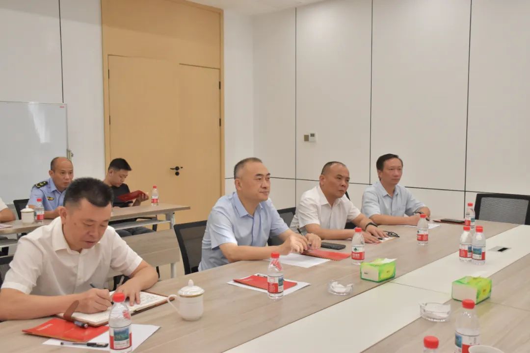 南昌市新建區(qū)委書記陳奕蒙一行深入南昌天天向上調(diào)研考察(圖5)