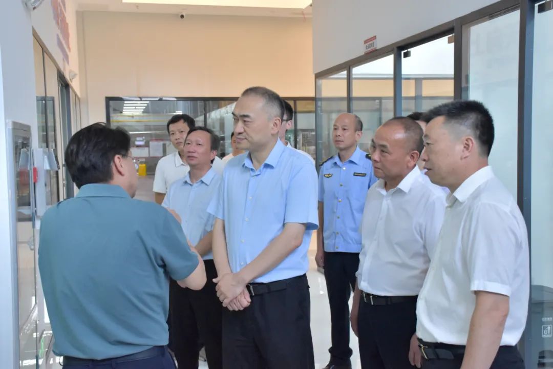 南昌市新建區(qū)委書記陳奕蒙一行深入南昌天天向上調(diào)研考察(圖3)